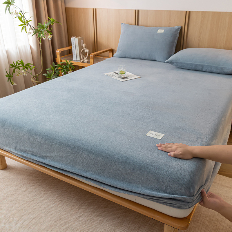 Weilianyi pieno fliso lovos užtiesalas, vienos spalvos raštas, reaktyvinis dažymas, modernus stilius