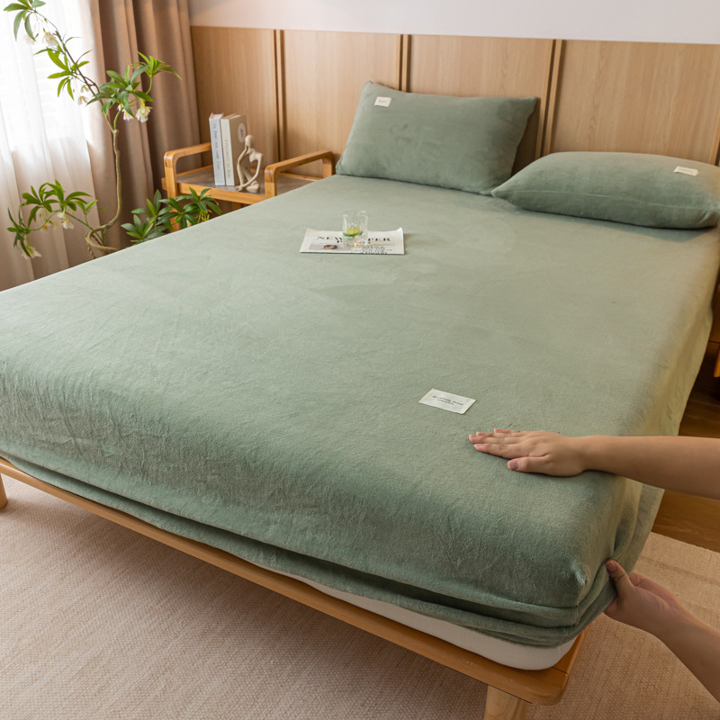 Weilianyi pieno fliso lovos užtiesalas, vienos spalvos raštas, reaktyvinis dažymas, modernus stilius