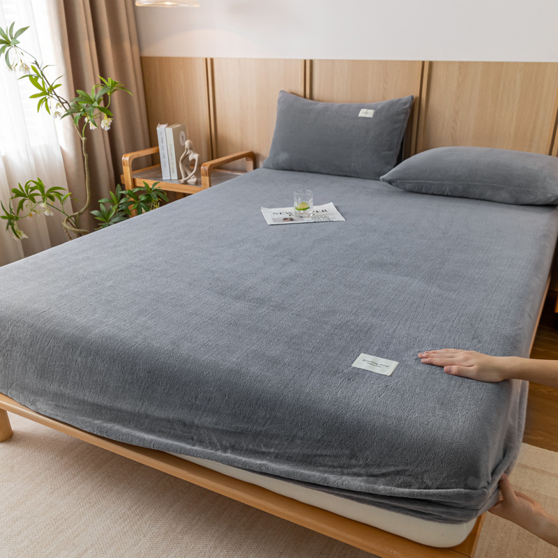 Weilianyi pieno fliso lovos užtiesalas, vienos spalvos raštas, reaktyvinis dažymas, modernus stilius