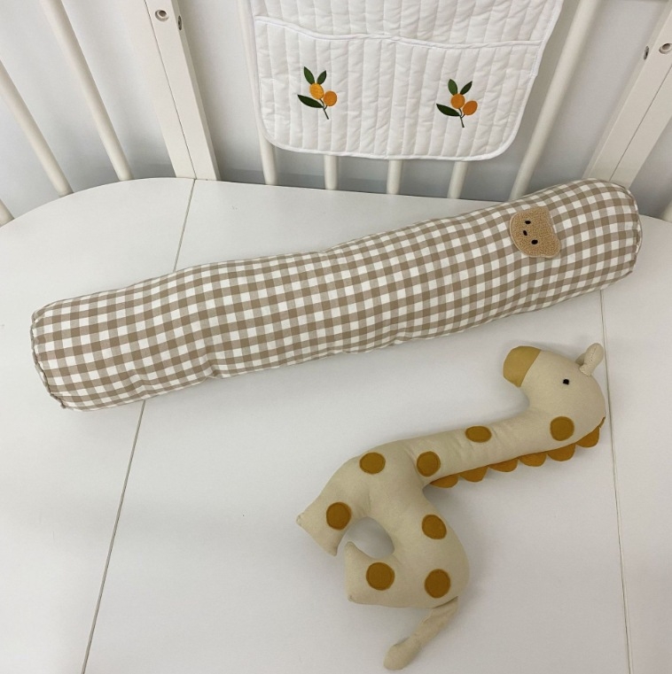 Mi tong Ins stiliaus namo formos siuvinėta pagalvė su medvilnine danga ir PP medvilnės užpildas