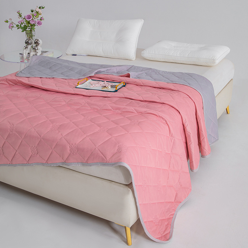 Pavasario–vasaros cheminė pluošto antklodė, pritaikytas apdorojimas, neįprastas audimas, svoris 1,0–1,5 kg