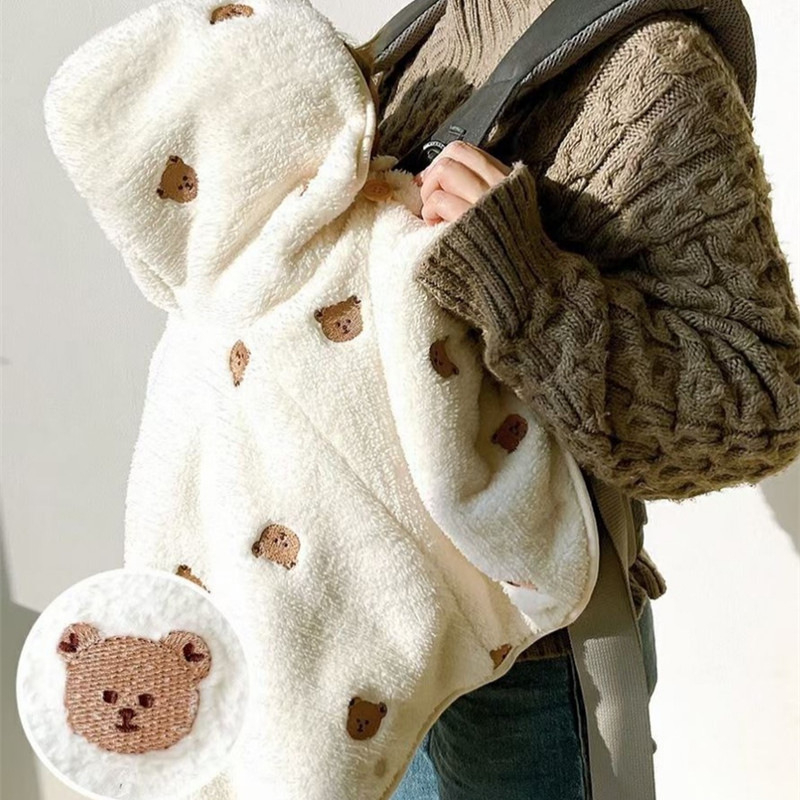 Παιδικός μανδύας με αποσπώμενη κουκούλα, βελούδινο ύφασμα Coral Vinylon (91–95%), επένδυση πολυεστερική, παχύς για χειμώνα