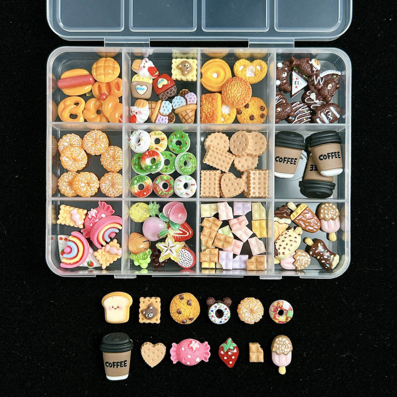 Nagų meno komplektas su karikatūrų desertų motyvais: mišrios dekoracijos, įskaitant DIY krem gelį ir telefono dėklą; Medžiaga: derva; Serija: Princess; Modelis: Cartoon; Stilius: Saldus; Prekės ženklų tipas: OEM