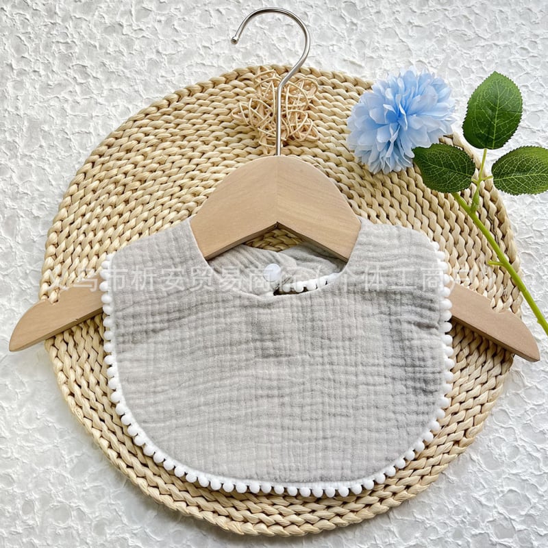 Kūdikių seilių servetėlė iš medvilnės marle, dviejų sluoksnių seersucker audinys su siuvinėjimu, skirtas kūdikiams 1–3 metų (80–100 cm), svoris 0,05 kg