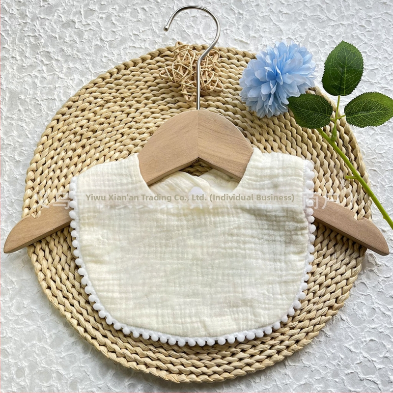 Kūdikių seilių servetėlė iš medvilnės marle, dviejų sluoksnių seersucker audinys su siuvinėjimu, skirtas kūdikiams 1–3 metų (80–100 cm), svoris 0,05 kg