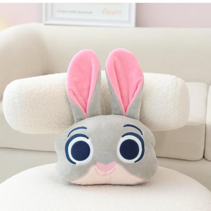 Automobilio pliušinis pagalvėlis su PP medvilnės užpildais – mielas gyvūnų raštas – animacinio stiliaus