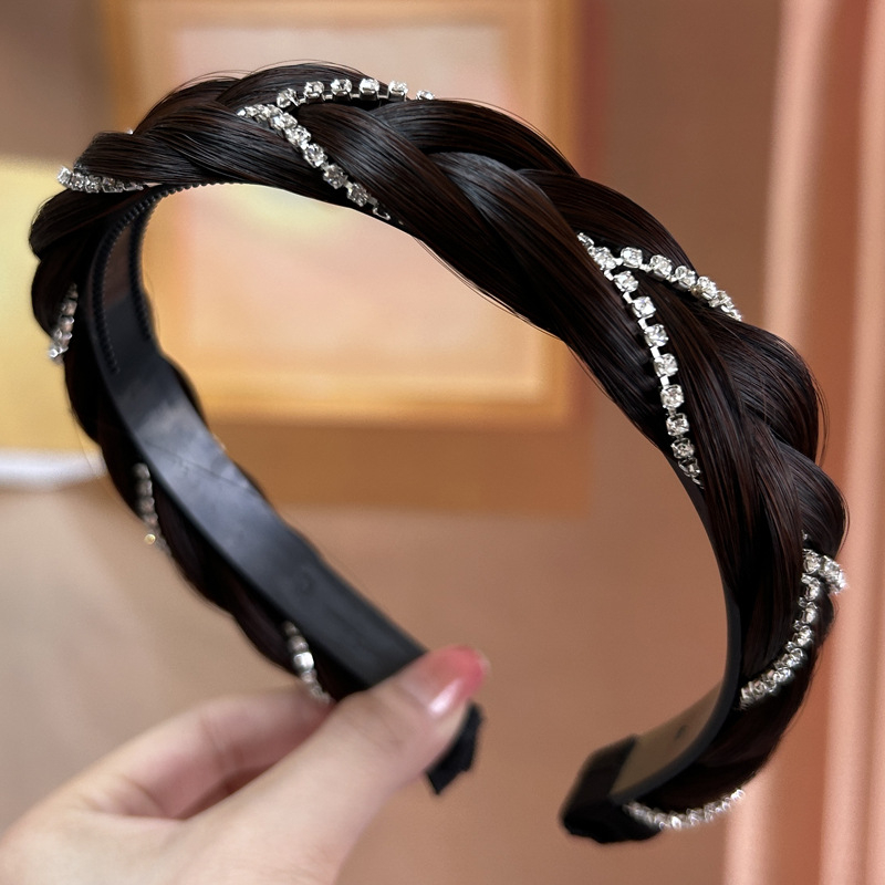 Дамска перука с лента за глава и плитка — Mori стил, луксозна визия, плитка рибена кост, неплъзгаща се зъбчата лента, завъртане, термоустойчива тел, без боядисване и перминг