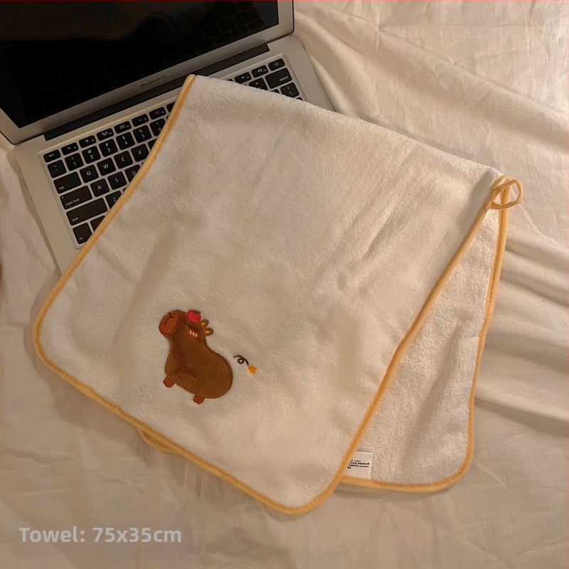 Longshen 2gab dviešu dvieļu komplekts ar morča tēmu, korālā samta, 150D, 300–400 g, izšūta kapibara karikatūra