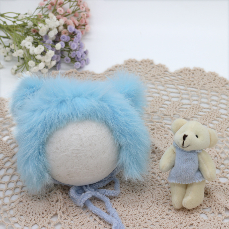 Σετ ενδυμασίας για φωτογράφηση νεογέννητων: πλεκτό καπέλο από γούνα κουνελιού και μαλακό κουκλάκι-αρκουδάκι, 70% βαμβάκι, πυκνότητα πλεξίματος 12–14 βελόνες/3 cm, unisex, για νεογέννητα έως 12 μηνών