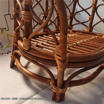 Καρέκλα ρατάν για φωτογράφηση μωρού — Kitten; Υλικό: ρατάν; Κατάλληλο για φωτογράφηση ρούχων; Βάρος: 1,3 kg; Αξεσουάρ φωτογραφικού στούντιο