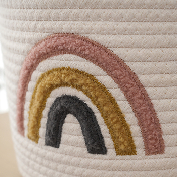 Medvilniniu siūlu pintas laikymo krepšys su rankena, siuvinėtas — mielo animacinio stiliaus, stalo organizatorius mažiems daiktams ir žaislams