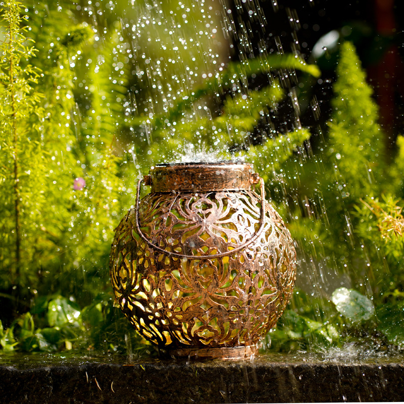 Ketaus sodo žibintas su saulės energija, žiedų projekcija, LED, IP55, 0.06W, 6–12 val., modelis GZ-0032