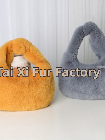 Τσάντα plush σε σχήμα dumpling, αστικός μινιμαλιστικός σχεδιασμός, φερμουάρ ανοίγματος, επένδυση από συνθετικό δέρμα, καθημερινή χρήση