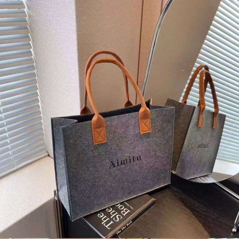 Torba od filca za poklon s otisnutim logom, lasersko graviranje, mogućnost prilagodbe, opušteni stil