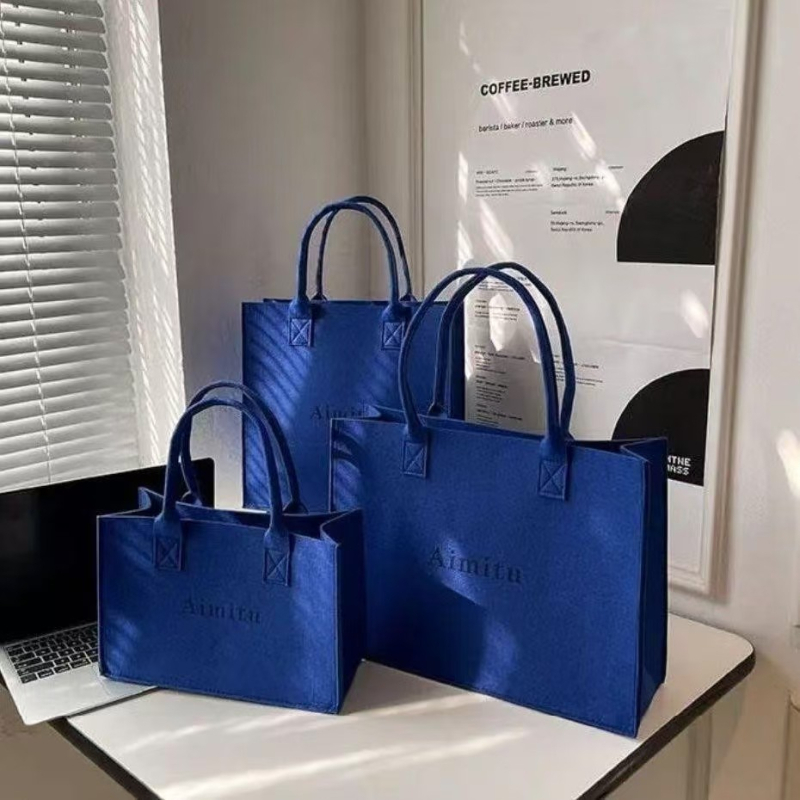 Torba od filca za poklon s otisnutim logom, lasersko graviranje, mogućnost prilagodbe, opušteni stil