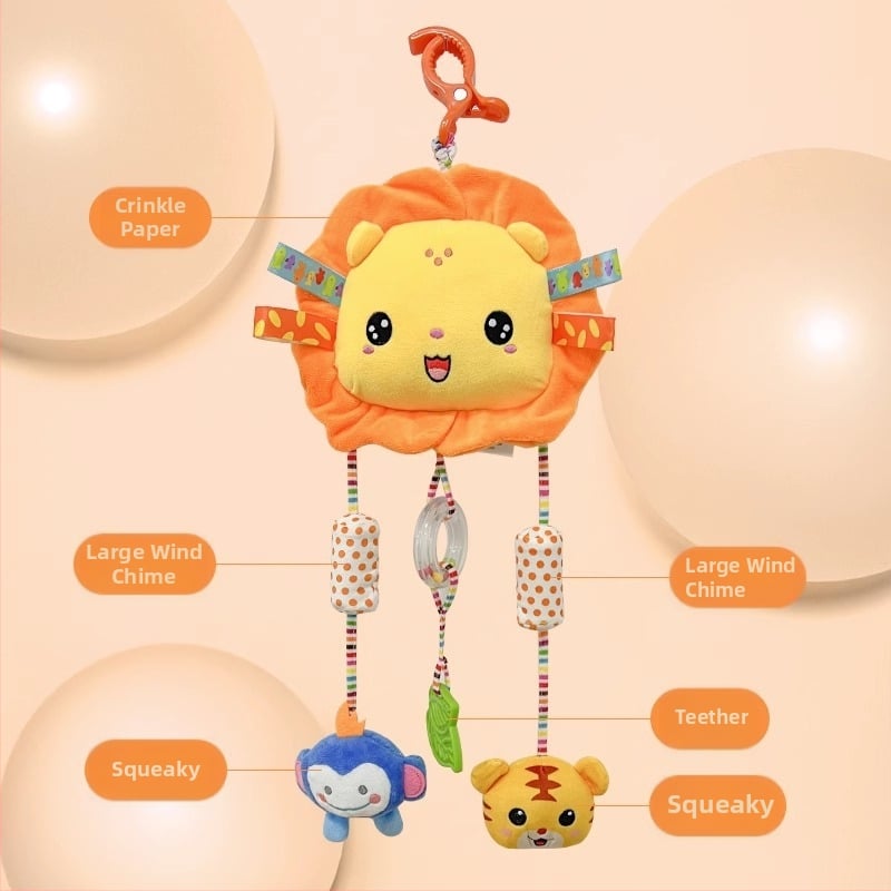 Kūdikių vežimėlio pakabukas žaislas su pūkuota lėlyte, zvoneliu — 1 vnt., be amžiaus apribojimų, kitų gebėjimų plėtra, anime paveikslėlis prieinamas, vaizdo įrašų vadovas prieinamas