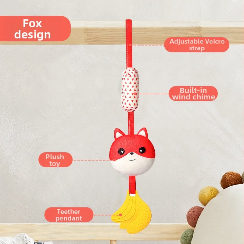 Kūdikių vežimėlio pakabukas žaislas su pūkuota lėlyte, zvoneliu — 1 vnt., be amžiaus apribojimų, kitų gebėjimų plėtra, anime paveikslėlis prieinamas, vaizdo įrašų vadovas prieinamas