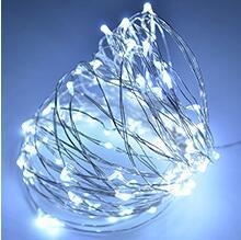 LED vara vadu gaismas virkne — 100 LED, IP44 ūdensdrošs, barošana ar bateriju kastīti, 12V ieeja