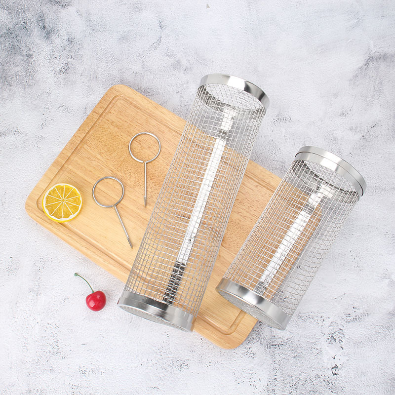 Apskrito formos 304 nerūdijančio plieno kepsninės grotelės cilindrinės formos, presuotu apdirbimu, nuimama, sveria 110–130 g