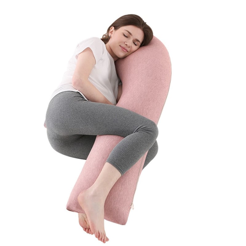 Adīti J formas grūtnieču spilvens ar vidukļa atbalstu, poliestera šķiedras pildījums, svars 1,9 kg, pielāgošana pieejama