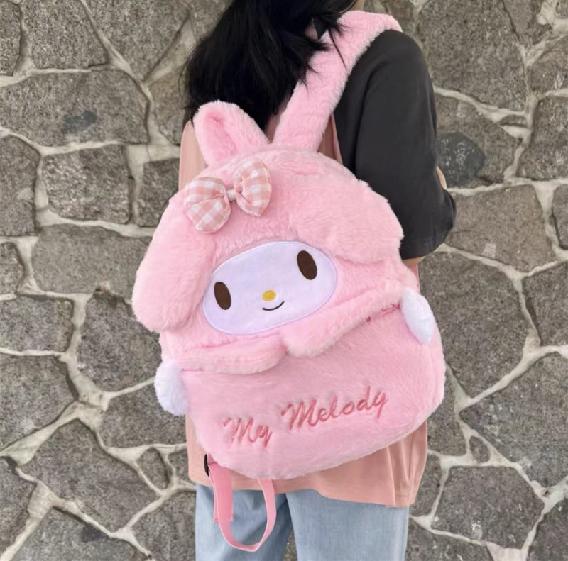 Plušinė kuprinė su gyvūnų dizainu, trumpas pliušas, PP medvilnės užpildas, pritaikymas galimas, tinkama 7–14 metų vaikams.