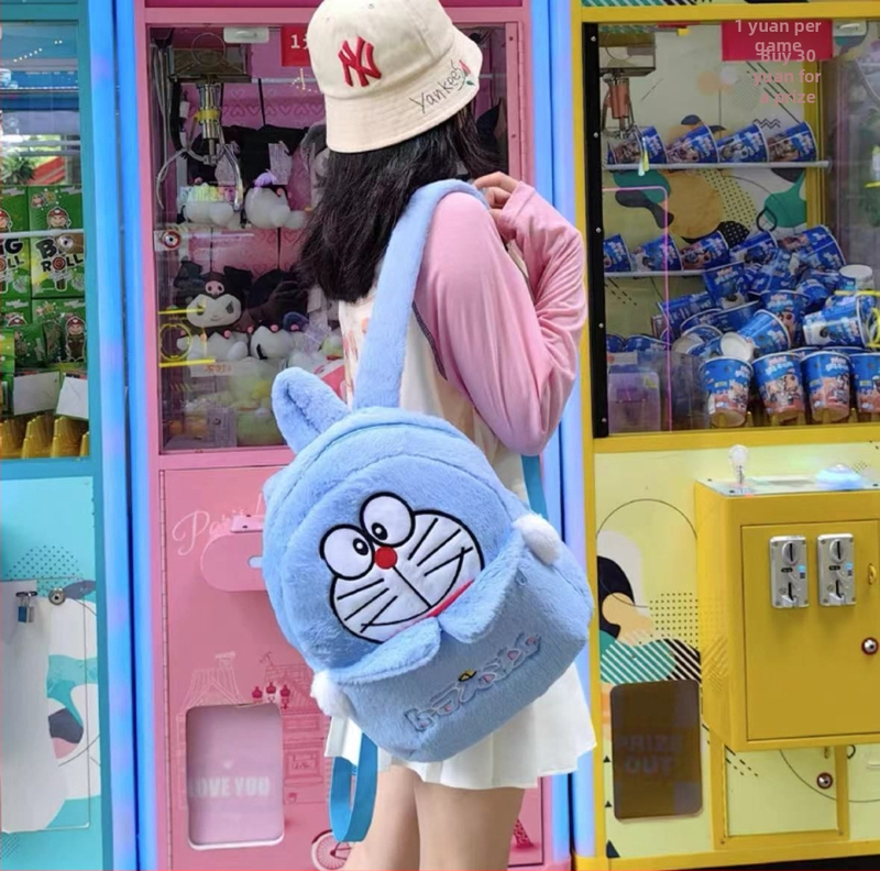 Plušinė kuprinė su gyvūnų dizainu, trumpas pliušas, PP medvilnės užpildas, pritaikymas galimas, tinkama 7–14 metų vaikams.