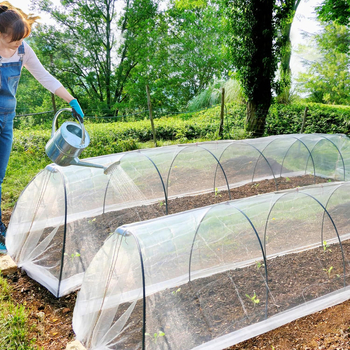 PE kenkėjų atsparus tinklas šiltnamiui – angos dydis 60, vielos skersmuo 60, tarnavimo laikas 3