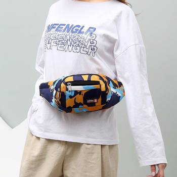 Ανδρική καμβά crossbody τσάντα με φερμουάρ, σχήμα dumpling, μία λουρί, εσωτερική τσέπη