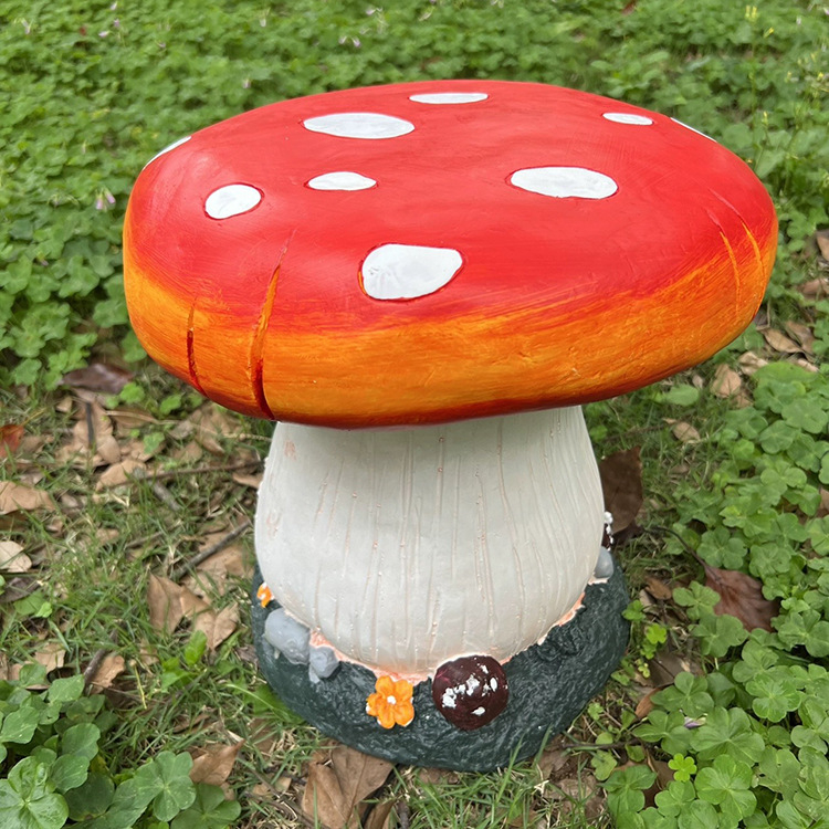 Išorinis sodo dekoratyvinis gaminys iš sintetinių dervų, grybų kėdės forma; Medžiaga: sintetinis derva; Amatas: pusiau rankinis, pusiau mechaninis; Prekės ženklas: Kita; IP leidimas: Ne