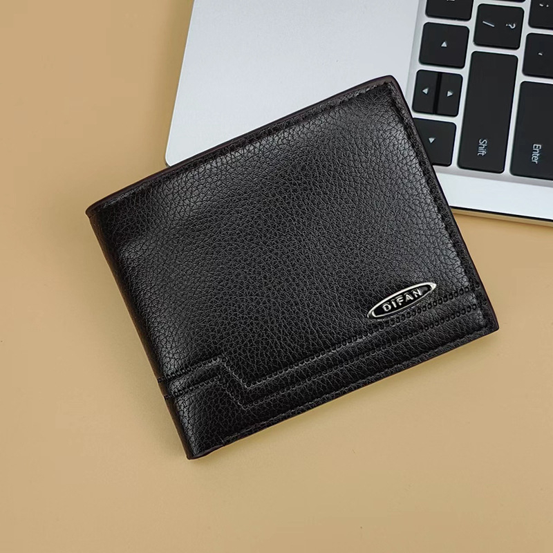 Мъжки портфейл с множество карти, голям капацитет, къс дизайн и клип за билети (PU leather, 2-fold, business commute, solid color, polyester lining)