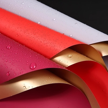 Šviežių gėlių puokštės įvyniojimui popierius – dvipusis matinės plėvelės popierius, prekės tipas: Spot, 20 vnt. pakuotėje, paklaida ±1 cm