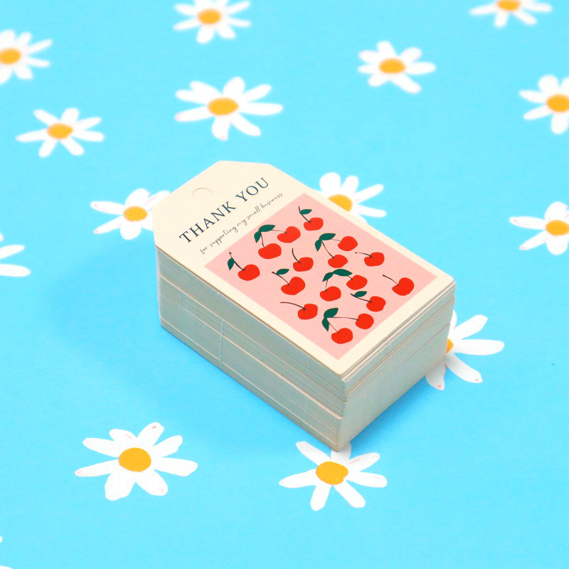 Dovanų etiketės iš dengto popieriaus, 50 etikečių pakuotėje, keturių spalvų spauda, natūralus džuto virvė