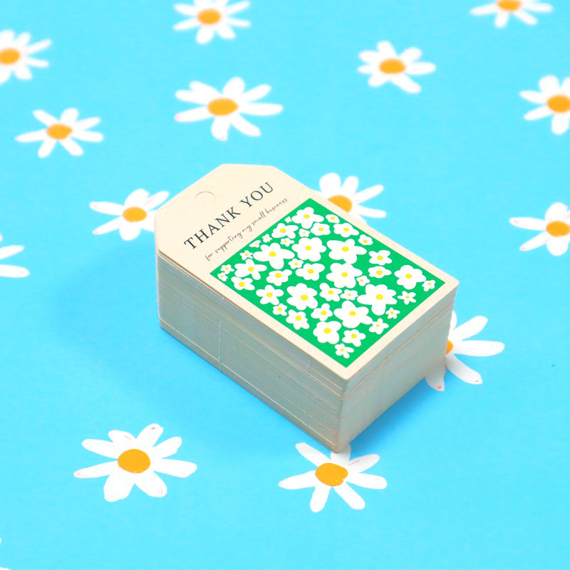 Dovanų etiketės iš dengto popieriaus, 50 etikečių pakuotėje, keturių spalvų spauda, natūralus džuto virvė