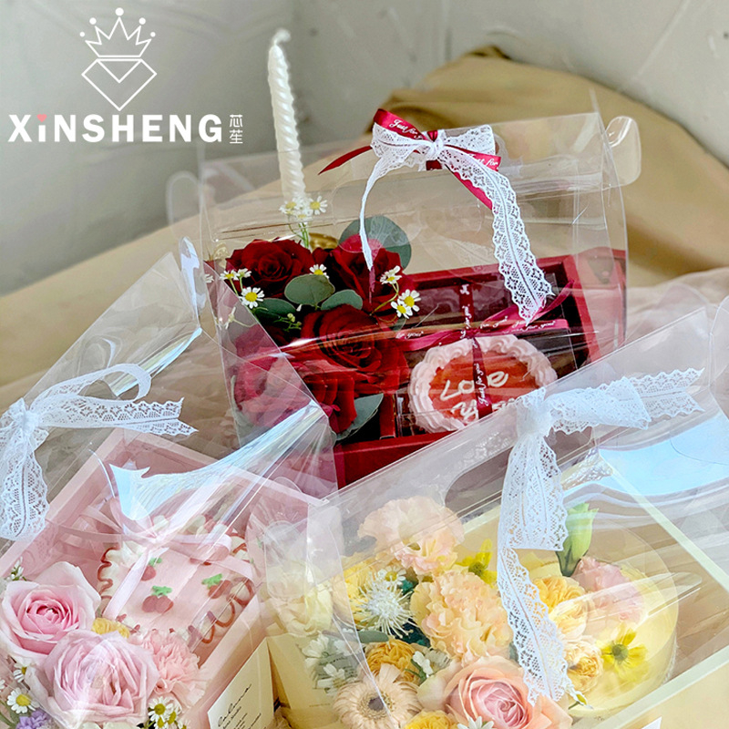 PVC gėlių dėžutė, skaidri nešiojama dėžutė gėlėms, rankų darbo įpakavimas; Medžiaga: PVC; Modelis: Skaidri PVC nešiojama gėlių dėžutė; Įpakavimo lygis: terminalinė pardavimas