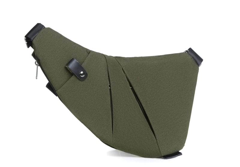 Ανδρική τσάντα στήθους Zidron 6019 – Νάιλον, αντικλοπή, σχήμα μισοφέγγαρου