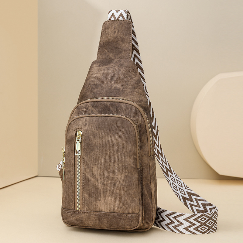 Crossbody táska (PU anyag; Tavasz 2024; cipzáras nyitás; belső zsebek: cipzáras zseb, telefontartó zseb, azonosító zseb; Márka: Kuo Sen)