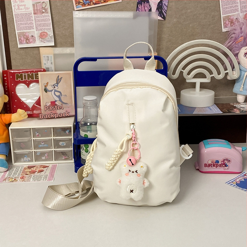 Városi stílusú, egyszerű nylon mellkas táska nagy kapacitással, cipzáras záródás, belső zsebek telefon és azonosító számára, béléssel – ideális szabadidős utazásokhoz