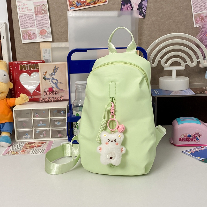 Városi stílusú, egyszerű nylon mellkas táska nagy kapacitással, cipzáras záródás, belső zsebek telefon és azonosító számára, béléssel – ideális szabadidős utazásokhoz