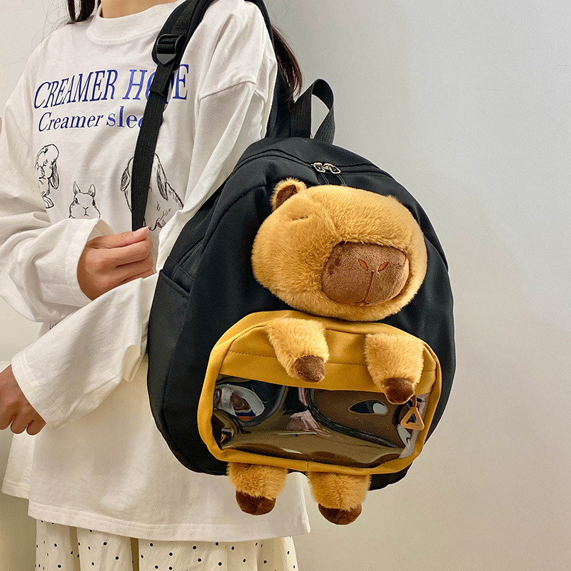 Kapibara pūkuota kuprinė mergaitėms – nailoniniai pūšiai, PP medvilnės užpildas, pavyzdžio pritaikymas