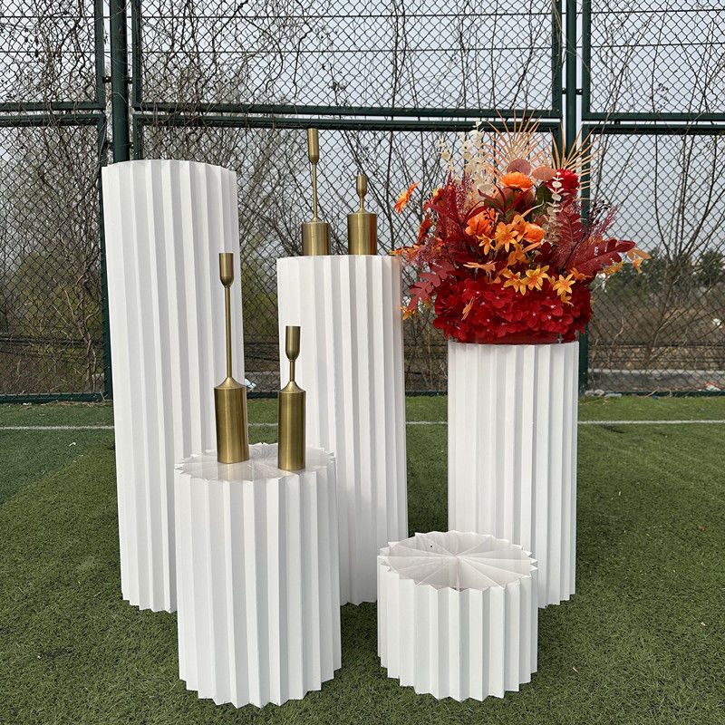 Vestuvinė sulankstoma popierinė kolona desertiniam stalui