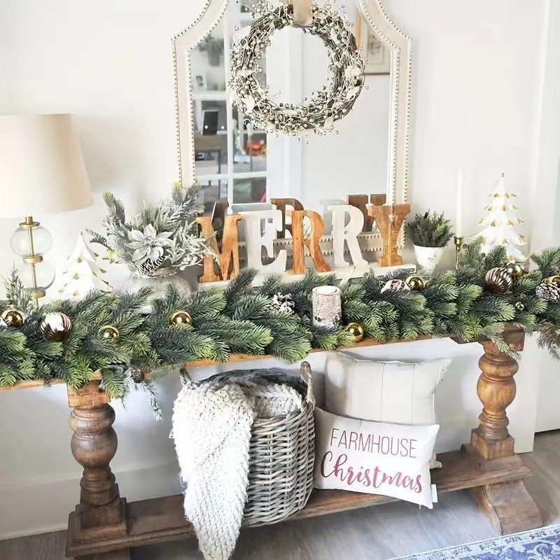 Decorațiune de perete cu flori de mătase, ace de pin și viță de ratan pentru nunți și decor acasă