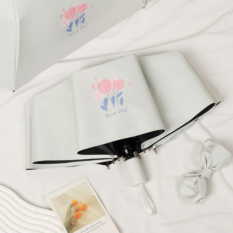 Trys dalių skėtis su karikatūrų dizainu, logotipo spauda, pusiau automatinis atidarymas, UV apsauga UPF 30+