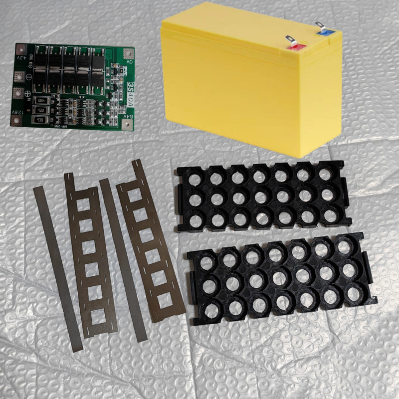 Комплект кутия за батерии 18650 с никелова скоба, 12V 7Ah Li-ion пакет, балансиращ защитен модул 3S 40A