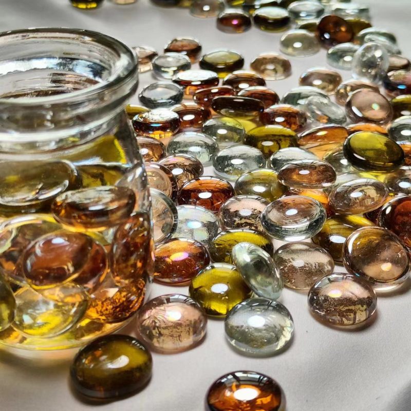 Üveg sík gyöngyök – geometriai forma, csiszolt felület, gyártási folyamat: őrlés, anyag: üveg, dekoratív akasztó