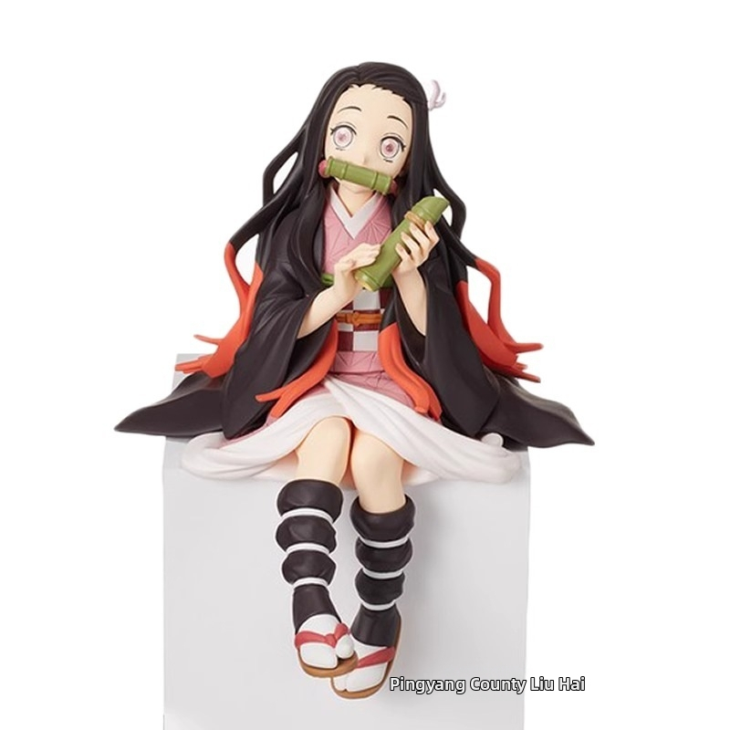 Демон Слейър фигура в седяща поза за автомобилен декор – пластмасова фигура; опаковка с цветна кутия; подходяща за деца 0–3 години; 3C категория: Играчки над 14 години