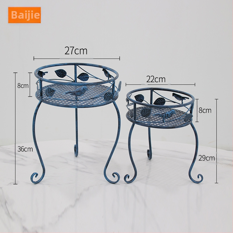 Σφυρήλατη βάση γλαστρών από σίδηρο, ρετρό σχεδίαση για δάπεδο, modular σχεδίαση, έως έξι επίπεδα