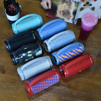 Φορητό Bluetooth ηχείο με υφασμάτινο κάλυμμα, στερεοφωνικό ήχο 2×5W, Bluetooth 5.3, εύρος συχνοτήτων 100 Hz–20 kHz, SNR ≥70 dB, ενσωματωμένη μπαταρία 1200–2000 mAh, υποστήριξη microSD