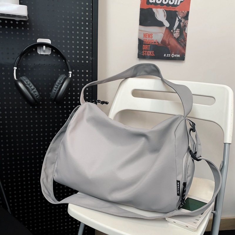 Fujilin uniszex vízálló utazótáska crossbody pánttal, 20–35L, poliészter, sport és fitness használatra
