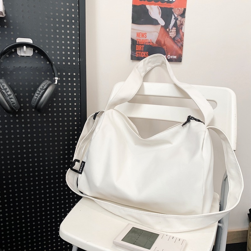 Fujilin uniszex vízálló utazótáska crossbody pánttal, 20–35L, poliészter, sport és fitness használatra