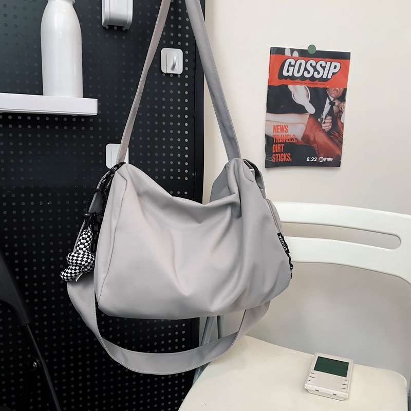 Fujilin uniszex vízálló utazótáska crossbody pánttal, 20–35L, poliészter, sport és fitness használatra